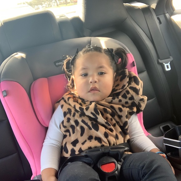 Meet your Posher, Madeline - Picture 2 of 4